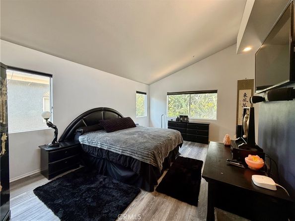 9213 Independence Way, North Hills CA 91343