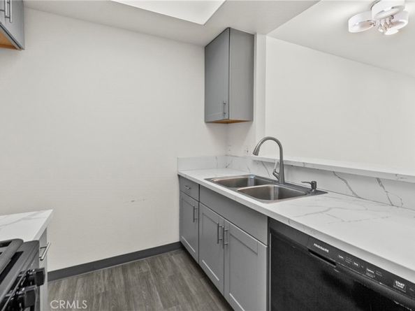 19350 Sherman Way 125, Reseda CA 91335