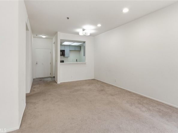 19350 Sherman Way 125, Reseda CA 91335