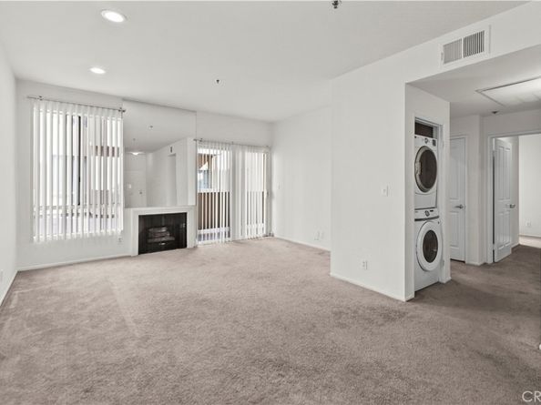 19350 Sherman Way 125, Reseda CA 91335