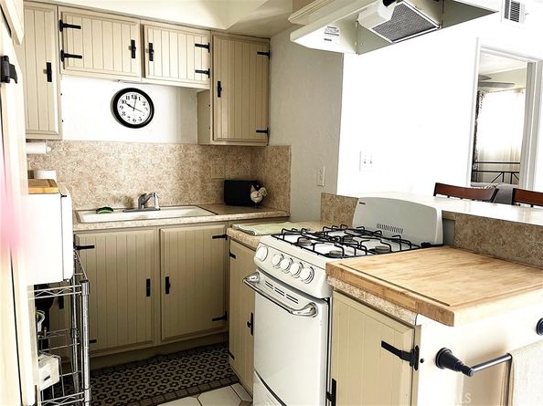 22050 Tulsa, Chatsworth CA 91311