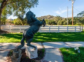 22050 Tulsa, Chatsworth CA 91311