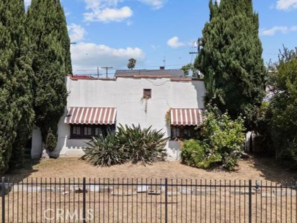 201 N Carondelet, Los Angeles CA 90026