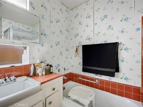 4400 Don Zarembo, Baldwin Hills CA 90008