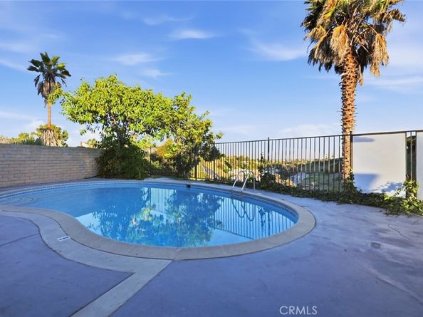 4400 Don Zarembo, Baldwin Hills CA 90008