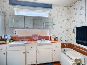 4400 Don Zarembo, Baldwin Hills CA 90008