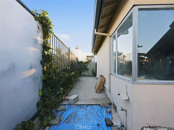 4400 Don Zarembo, Baldwin Hills CA 90008