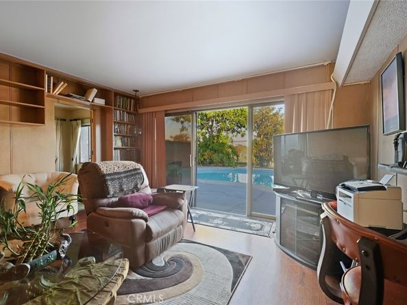 4400 Don Zarembo, Baldwin Hills CA 90008