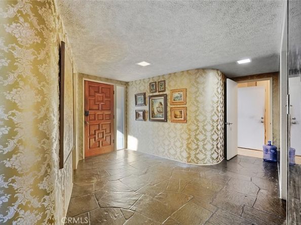 4400 Don Zarembo, Baldwin Hills CA 90008