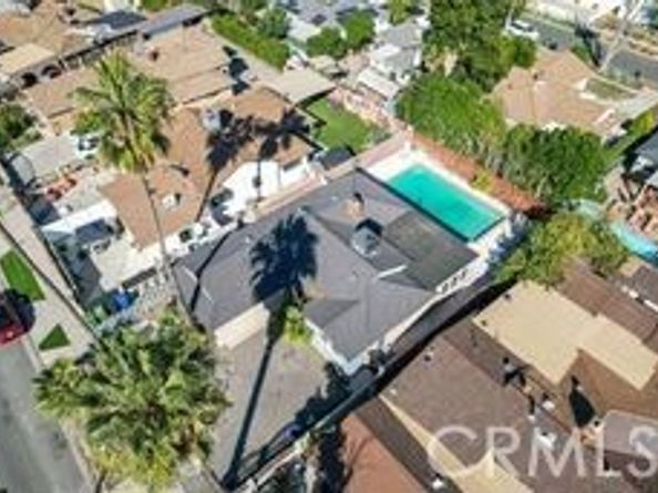 7736 Bellaire Avenue, North Hollywood CA 91605