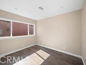 7736 Bellaire Avenue, North Hollywood CA 91605