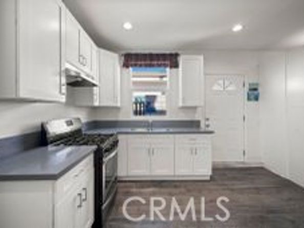 7736 Bellaire Avenue, North Hollywood CA 91605