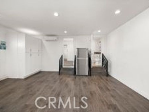 7736 Bellaire Avenue, North Hollywood CA 91605