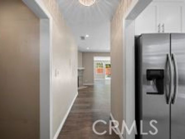 7736 Bellaire Avenue, North Hollywood CA 91605