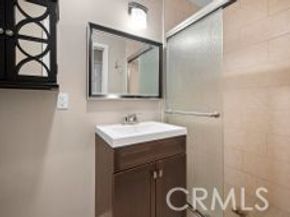 7736 Bellaire Avenue, North Hollywood CA 91605