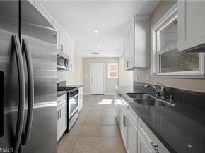 7736 Bellaire Avenue, North Hollywood CA 91605