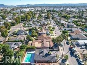 7736 Bellaire Avenue, North Hollywood CA 91605