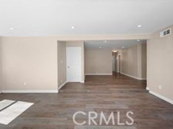 7736 Bellaire Avenue, North Hollywood CA 91605