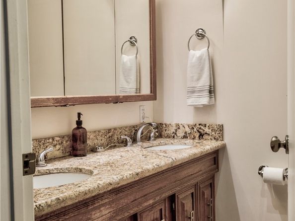 7702 Via Napoli 66, Burbank CA 91504