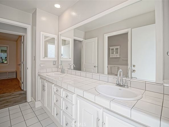 6171 Jared Court, Woodland Hills CA 91367