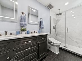 18631 Collins Street 10, Tarzana CA 91356