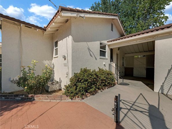 8383 Paso Robles Avenue, Sherwood Forest CA 91325