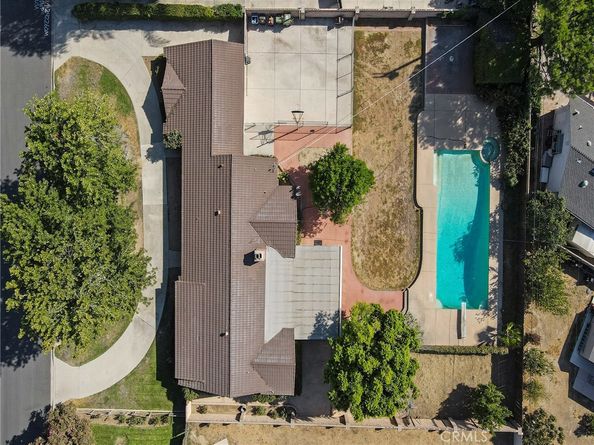 8383 Paso Robles Avenue, Sherwood Forest CA 91325