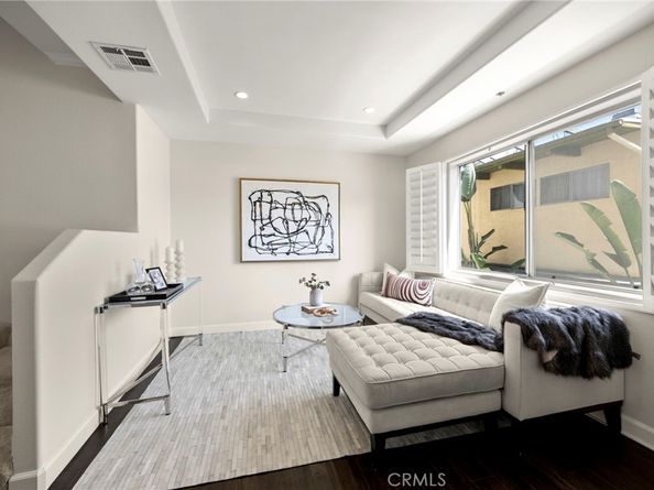 12919 Bloomfield Street 1, Studio City CA 91604