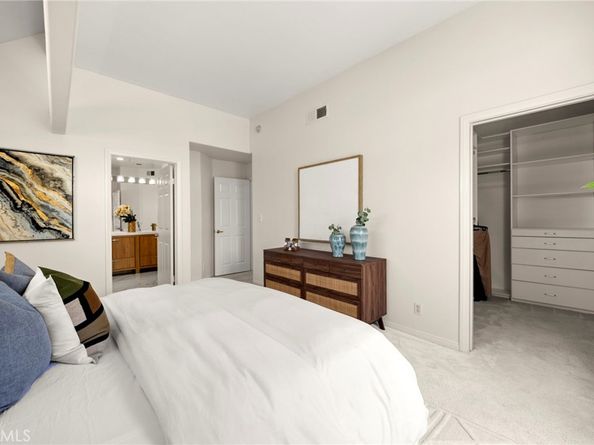 12919 Bloomfield Street 1, Studio City CA 91604
