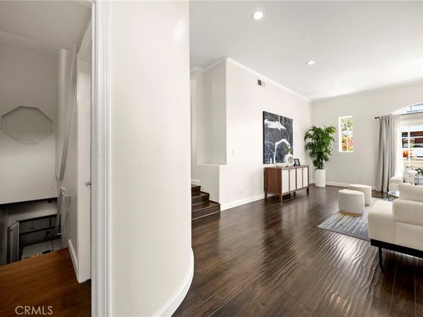 12919 Bloomfield Street 1, Studio City CA 91604