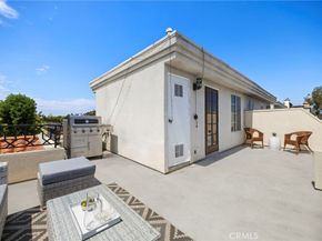 12919 Bloomfield Street 1, Studio City CA 91604