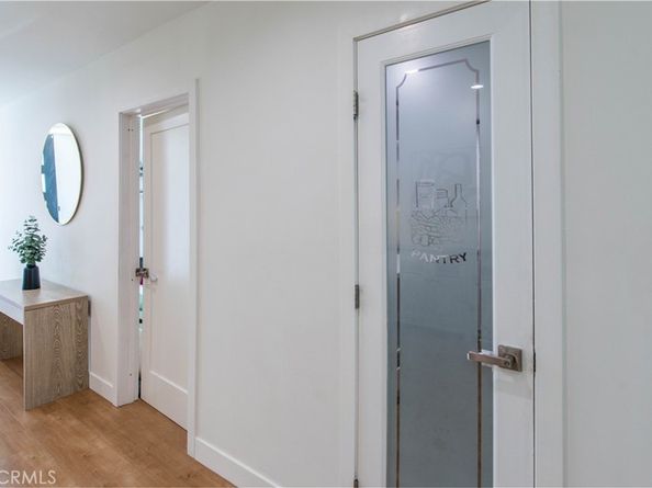 5907 Encino Avenue, Encino CA 91316