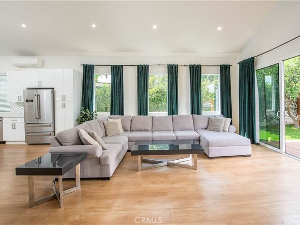 5907 Encino Avenue, Encino CA 91316