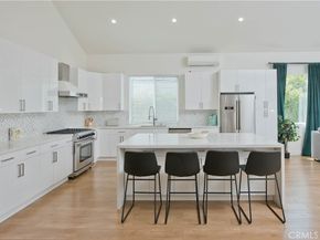 5907 Encino Avenue, Encino CA 91316