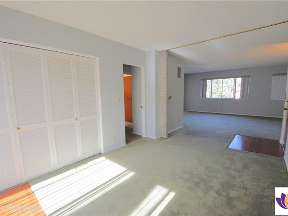 1755 N Berendo Street 28, Los Angeles CA 90027