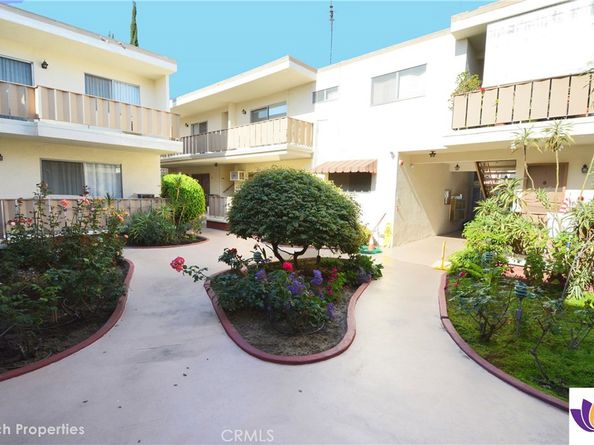 1755 N Berendo Street 28, Los Angeles CA 90027