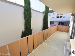 1755 N Berendo Street 28, Los Angeles CA 90027