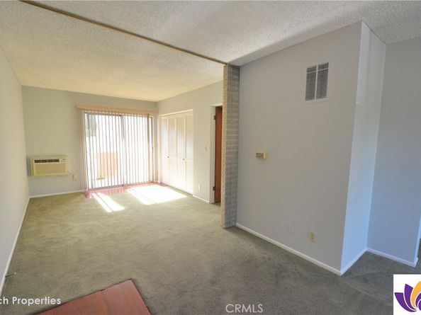 1755 N Berendo Street 28, Los Angeles CA 90027