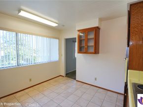 1755 N Berendo Street 28, Los Angeles CA 90027