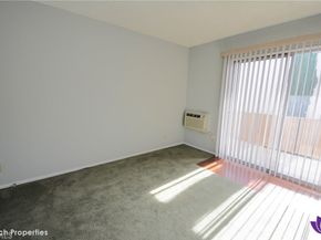 1755 N Berendo Street 28, Los Angeles CA 90027