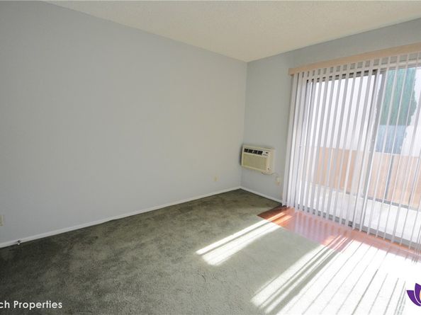 1755 N Berendo Street 28, Los Angeles CA 90027