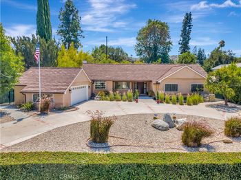 4532 Del Moreno Drive