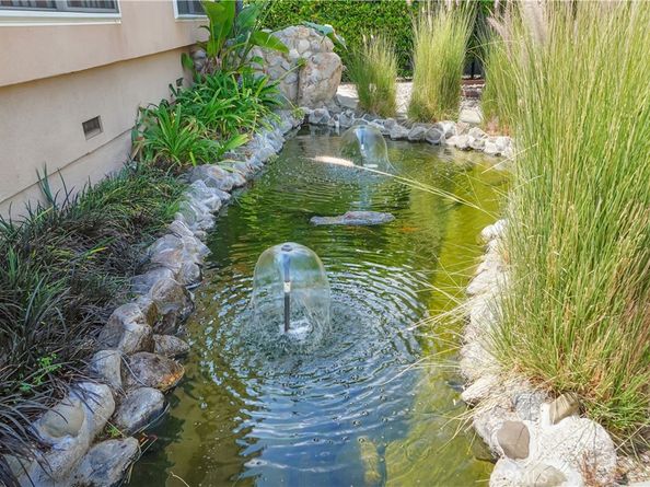 4532 Del Moreno Drive, Woodland Hills CA 91364