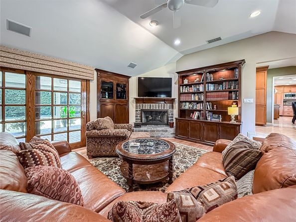 9819 Vanalden Avenue, Northridge CA 91324