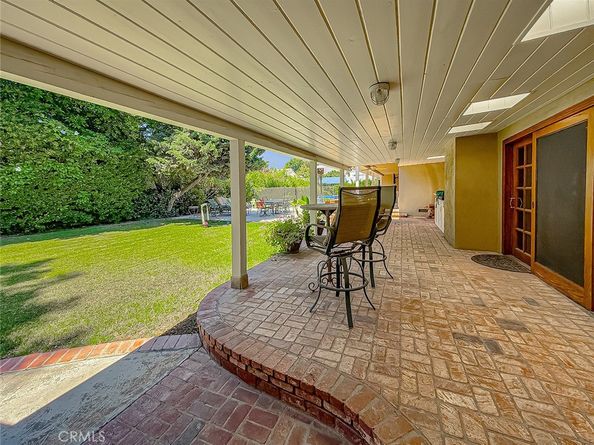9819 Vanalden Avenue, Northridge CA 91324