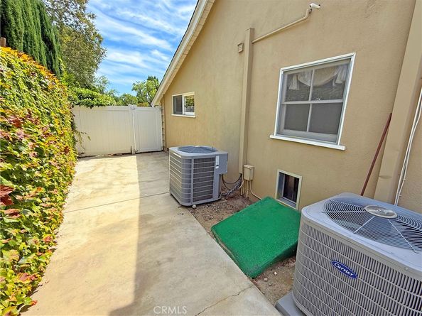 9819 Vanalden Avenue, Northridge CA 91324