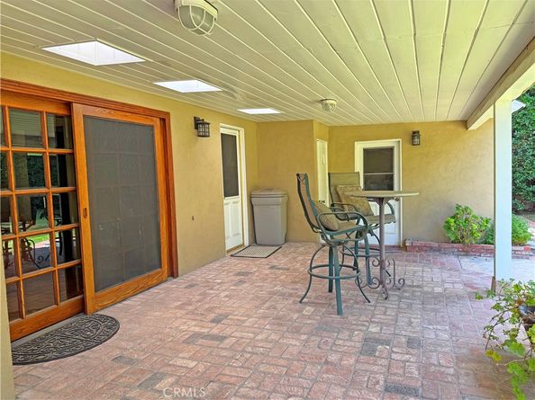 9819 Vanalden Avenue, Northridge CA 91324