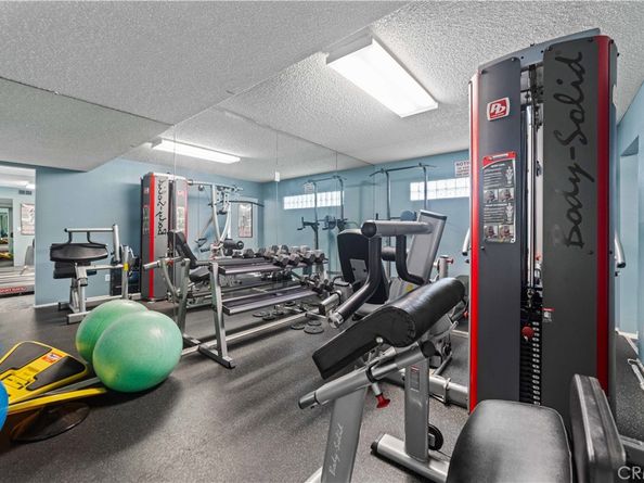 1940 N Highland Avenue 70, Los Angeles CA 90068