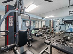 1940 N Highland Avenue 70, Los Angeles CA 90068