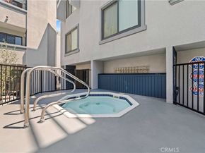 1940 N Highland Avenue 70, Los Angeles CA 90068